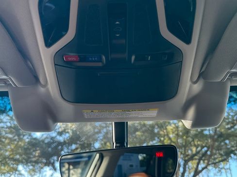 Used 2021 Subaru Outback Touring w/ Popular Package #2 image 25