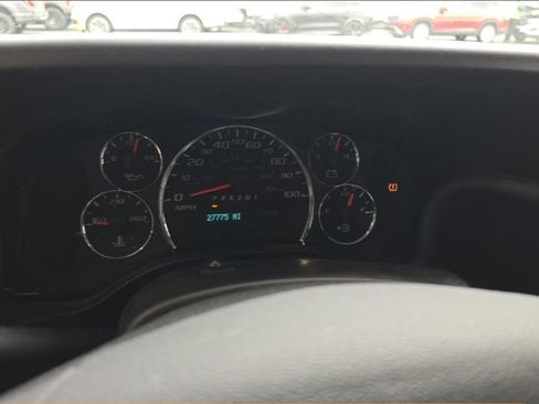 Used 2024 GMC Savana 2500 w/ Driver Convenience Package image 9