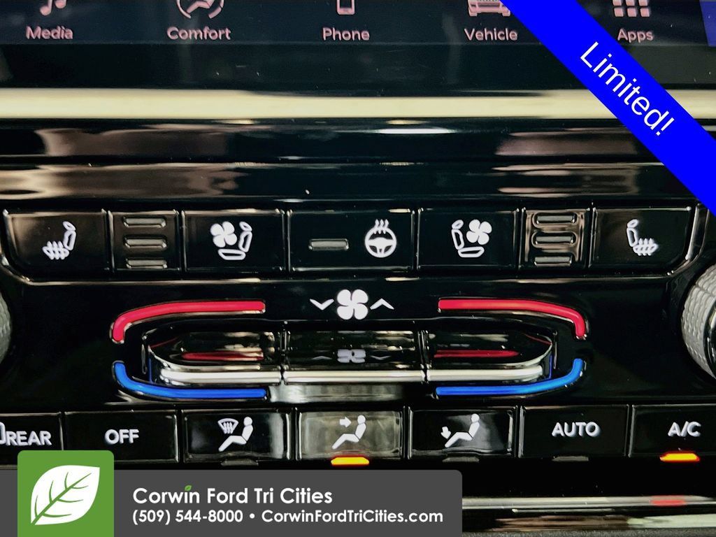 Used 2025 Jeep Grand Cherokee L Limited w/ Luxury Tech Group II AWD/4WD image 25