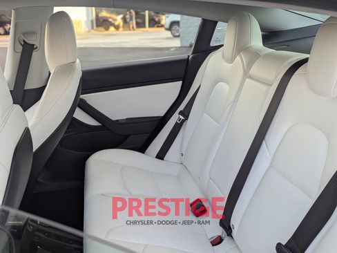 Used 2018 Tesla Model 3 Long Range AWD/4WD image 29