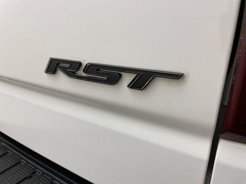 Used 2020 Chevrolet Silverado 1500 RST w/ Rally Edition AWD/4WD image 8