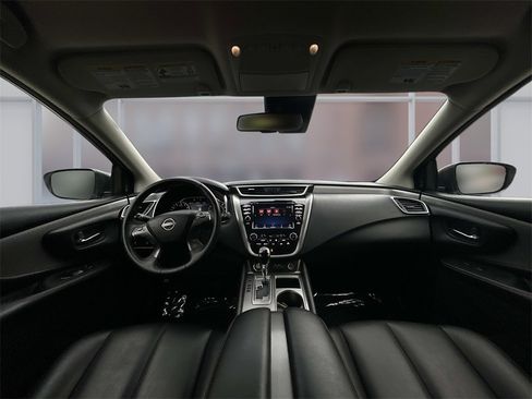 Used 2024 Nissan Murano SV w/ SV Midnight Edition Package image 13