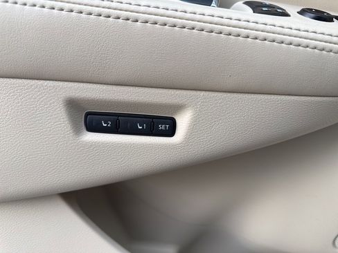 Used 2017 Nissan Murano Platinum w/ Platinum Technology Package image 38