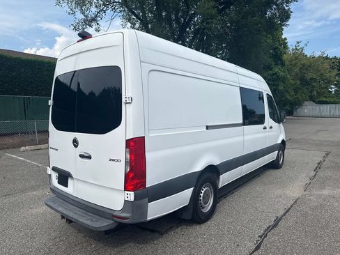 Used 2019 Mercedes-Benz Sprinter 170 image 7
