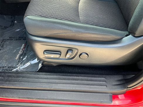 Used 2024 Toyota 4Runner TRD Off-Road image 19