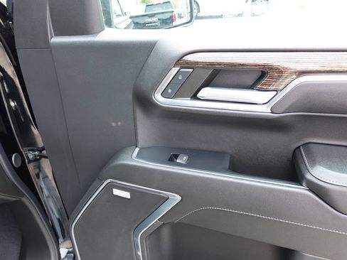 Used 2024 GMC Sierra 1500 Elevation w/ Elevation Premium Package AWD/4WD image 37