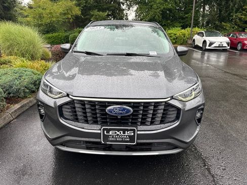 Used 2023 Ford Escape Platinum w/ Premium Technology Package AWD/4WD image 9