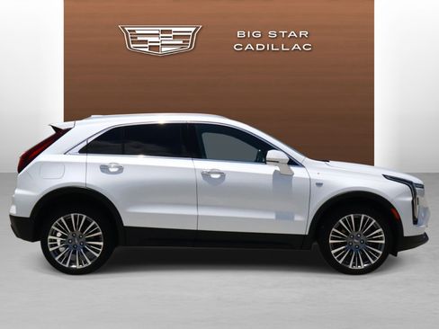 Used 2024 Cadillac XT4 Premium Luxury AWD/4WD image 6