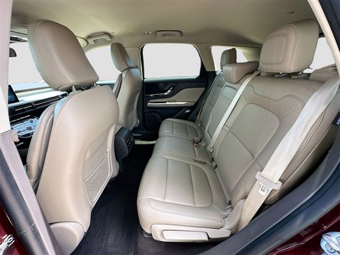 Used 2021 Lincoln Corsair Standard image 23