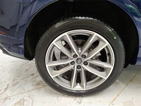 New 2025 Audi Q3 2.0T Premium w/ Convenience Package image 5