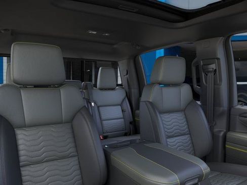 New 2026 Chevrolet Silverado 2500 ZR2 AWD/4WD image 49