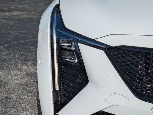 New 2026 Cadillac CT5 V image 10