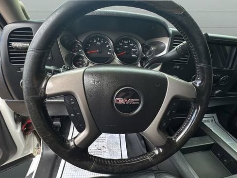 Used 2014 GMC Sierra 2500 SLE w/ SLE Preferred Package AWD/4WD image 13