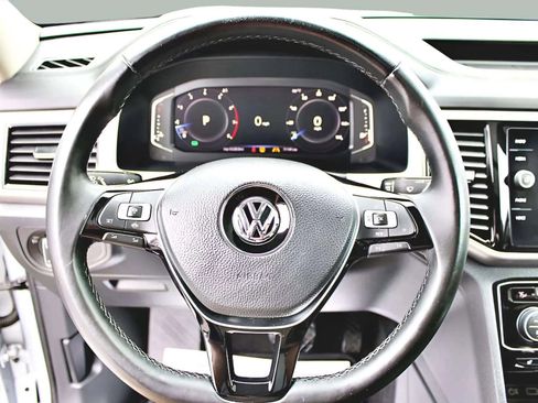 Used 2019 Volkswagen Atlas SEL FWD image 11