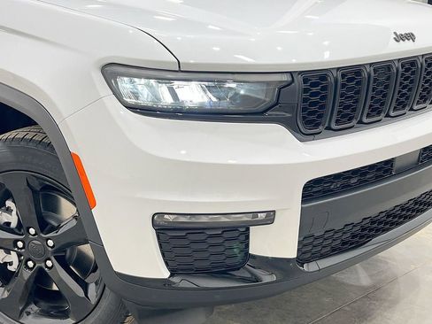 New 2025 Jeep Grand Cherokee L Limited w/ Black Appearance Package image 47
