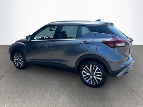 Used 2024 Nissan Kicks SV FWD image 6