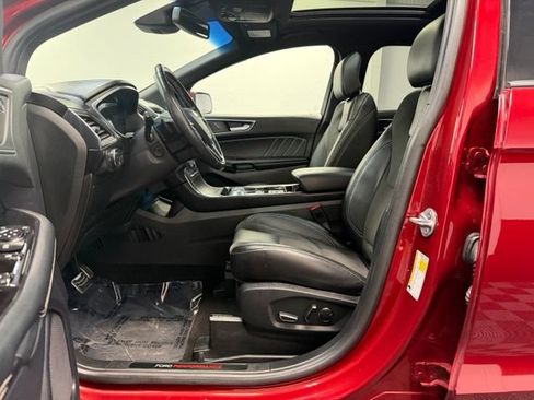 Used 2019 Ford Edge ST w/ Equipment Group 401A AWD/4WD image 11