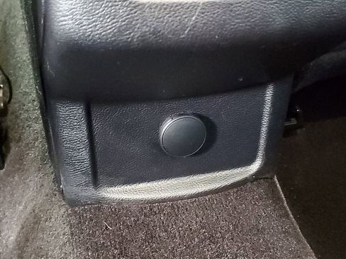 Used 2020 Ford Fusion SE image 10