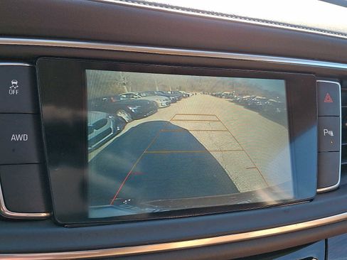 Used 2018 Buick Enclave Essence w/ LPO, Hit The Road Package image 20