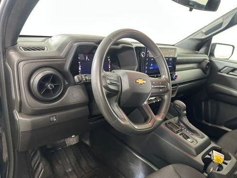 Used 2023 Chevrolet Colorado W/T image 13