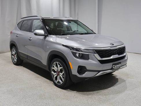Used 2021 Kia Seltos S AWD/4WD image 1