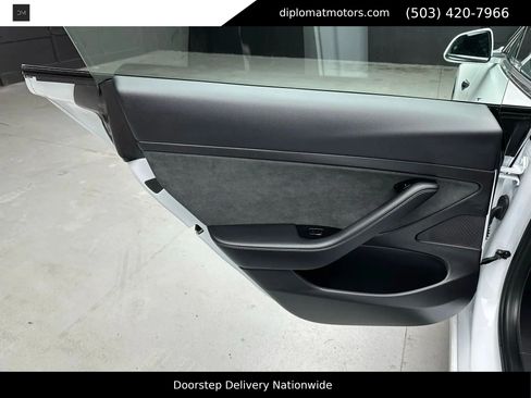 Used 2020 Tesla Model 3 Standard Range Plus RWD image 32