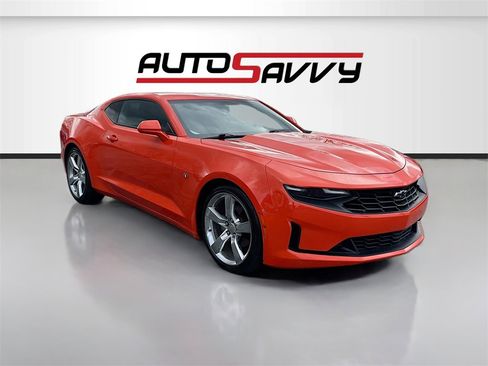 Used 2019 Chevrolet Camaro LT image 1