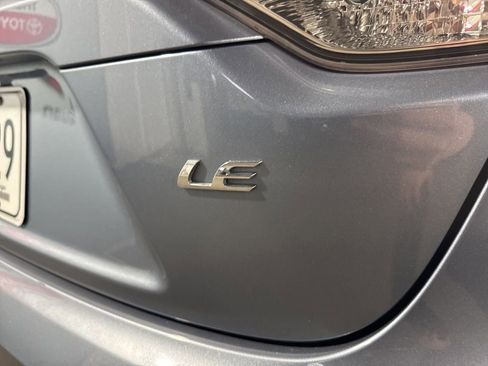 Used 2024 Toyota Corolla LE FWD image 17