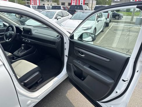 Used 2024 Honda CR-V EX image 34