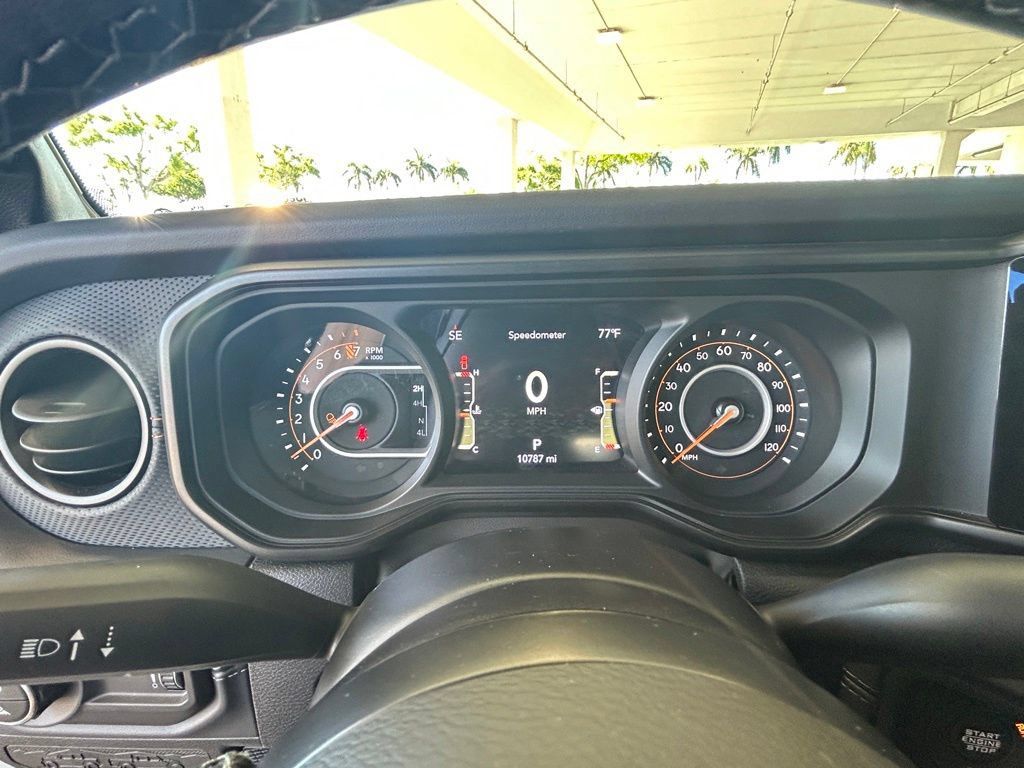 Used 2026 Jeep Gladiator Mojave AWD/4WD image 37