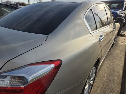 Used 2015 Honda Accord EX-L image 4