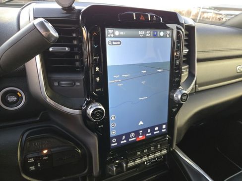 Used 2022 RAM 3500 Laramie image 19