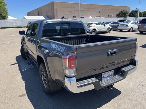 Used 2023 Toyota Tacoma TRD Off-Road AWD/4WD image 7