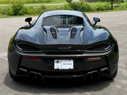 Used 2017 McLaren 570S Coupe RWD image 4
