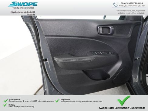 Used 2026 Hyundai Venue SEL FWD image 13