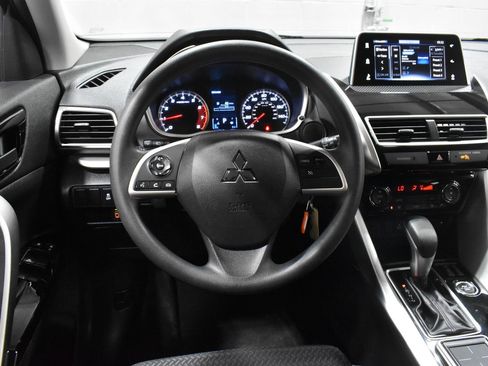 Used 2020 Mitsubishi Eclipse Cross LE AWD/4WD image 9