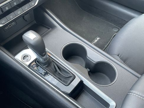 Used 2025 Nissan Altima 2.5 SV image 44