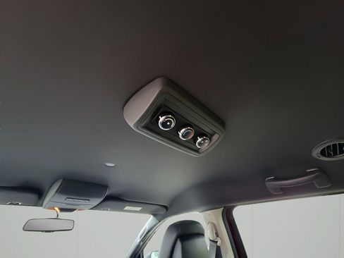 Used 2017 Dodge Grand Caravan SXT FWD image 26