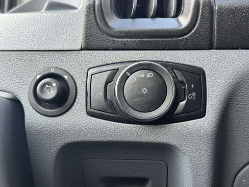 Used 2019 Ford Transit 250 148 Medium Roof image 30