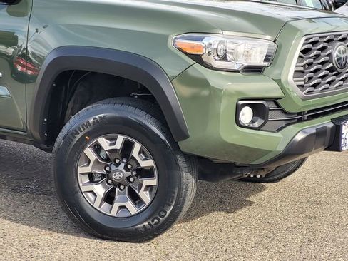 Used 2021 Toyota Tacoma TRD Off-Road w/ TRD Premium Off Road Package image 6