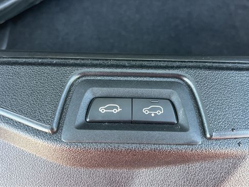 Used 2024 BMW X5 xDrive50e w/ M Sport Package image 27