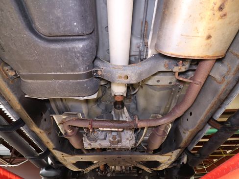 Used 2011 Nissan Frontier SL image 41