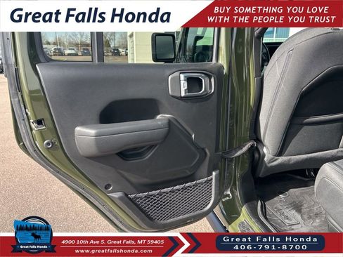 Used 2022 Jeep Gladiator Sport AWD/4WD image 22