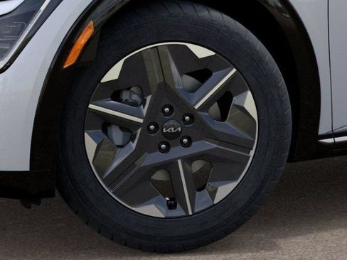 New 2026 Kia EV6 Light AWD/4WD image 9