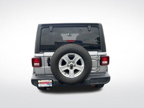 Used 2019 Jeep Wrangler Unlimited Sport S image 4