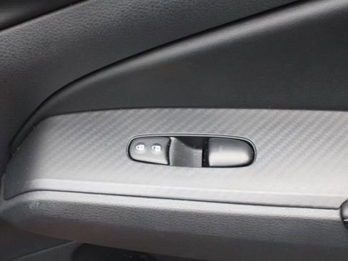 Used 2025 Nissan Altima 2.5 SV image 46