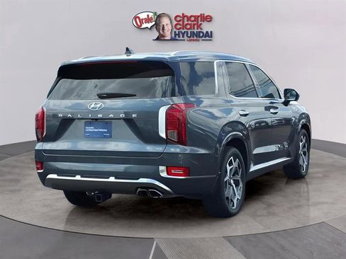 Certified 2022 Hyundai Palisade Calligraphy image 5