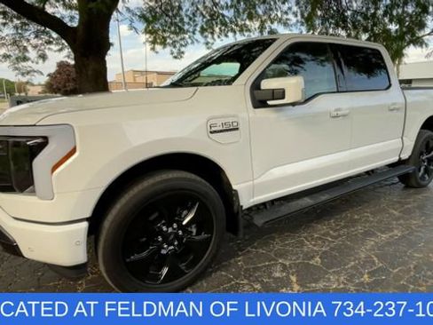 Used 2023 Ford F150 Lightning Platinum AWD/4WD image 4