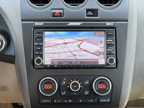 Used 2011 Nissan Altima 2.5 SL w/ Technology Pkg FWD image 17