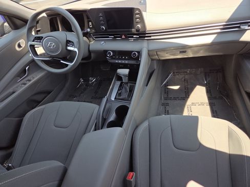 Used 2023 Hyundai Elantra SEL FWD image 26